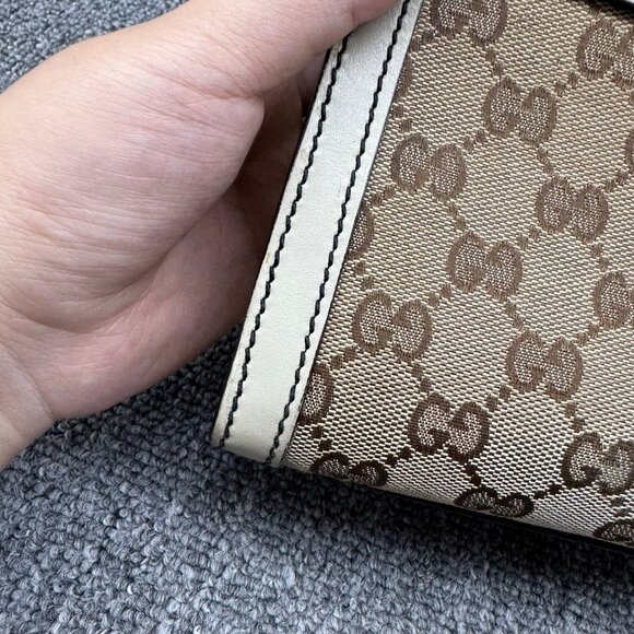 GUCCI Emily Brown Canvas Shoulder Bag 580-071825 - Picture 9 of 16